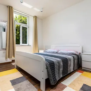 Top Central Apartments Pola