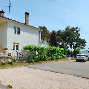 Nina Rovinj